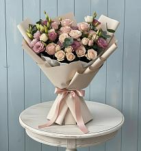 Букет цветов из:  Розы и Лизиантусы в Атагае