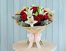 Букет цветов из:  Лилии и Розы в Атагае