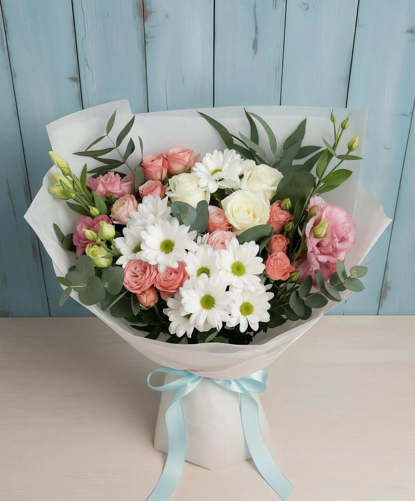 Букет цветов из: Розы, Лизиантусы и Хризантемы в Атагае