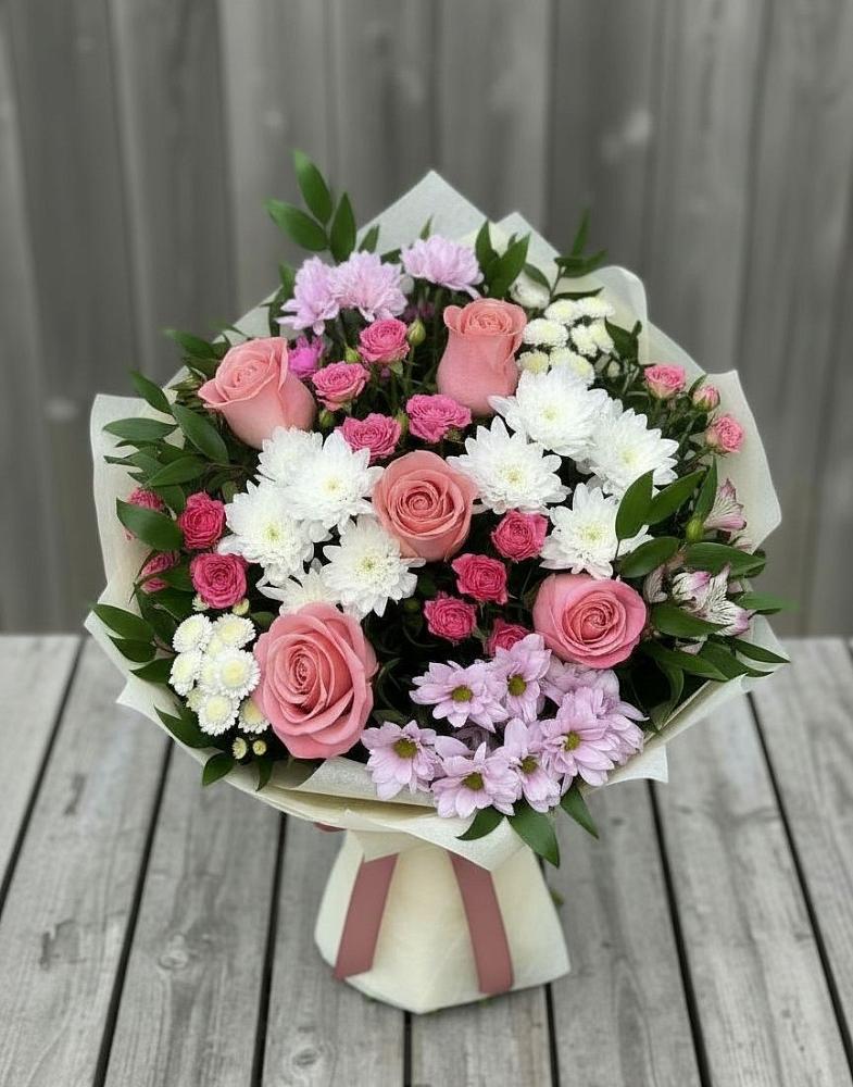 Букет цветов из: Альстромерии, Гвоздики, Розы и Хризантемы в Атагае
