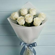 Букет 7 Белых роз Эдлесс Лав в Атагае