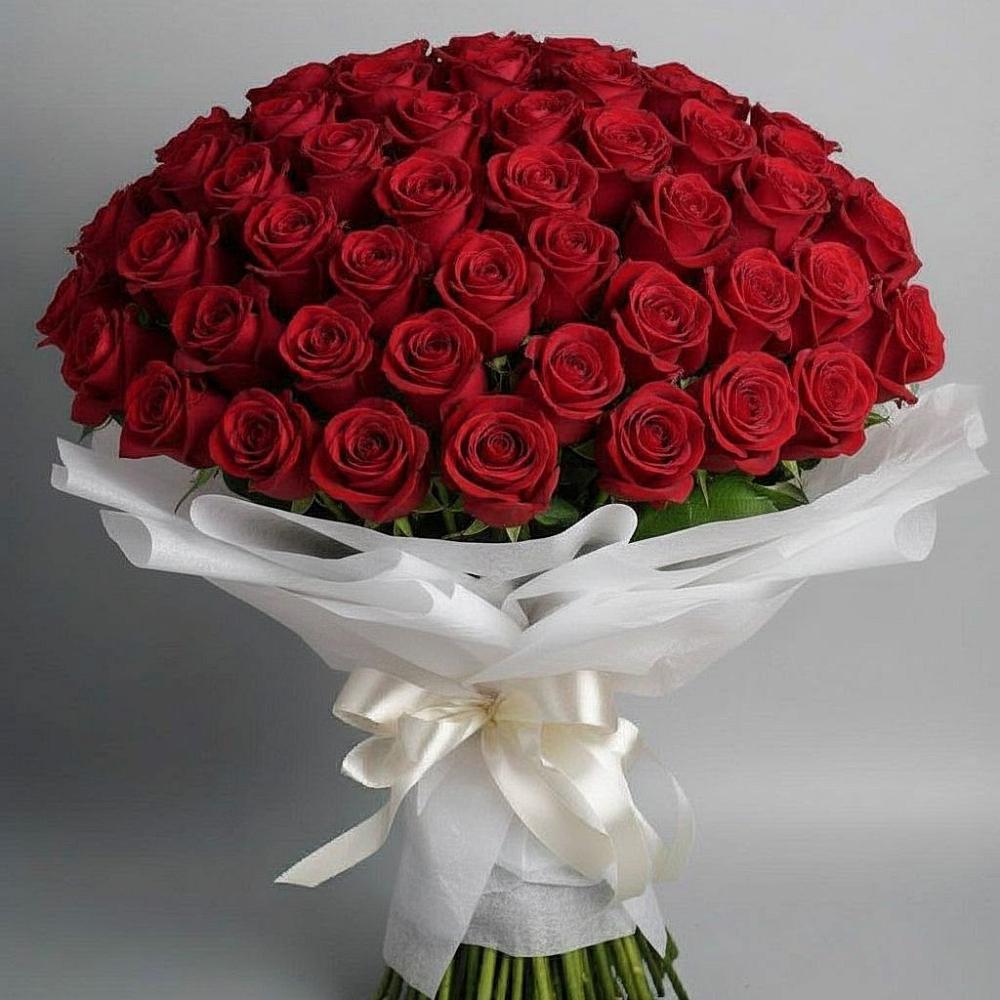 Букет 101 Красная роза Блэк Мэджик в Атагае