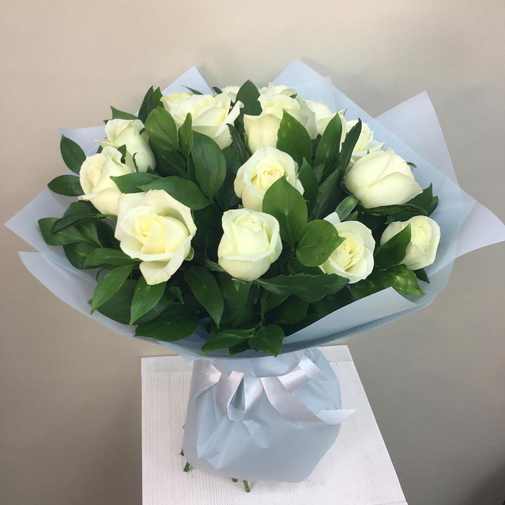 Букет 15 Белых роз Проуд в Атагае