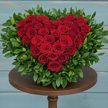 Цветочная композиция из Розы в виде сердца #REPLACE_PRED# Атагае