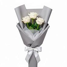 Букет 3 белые розы в Атагае