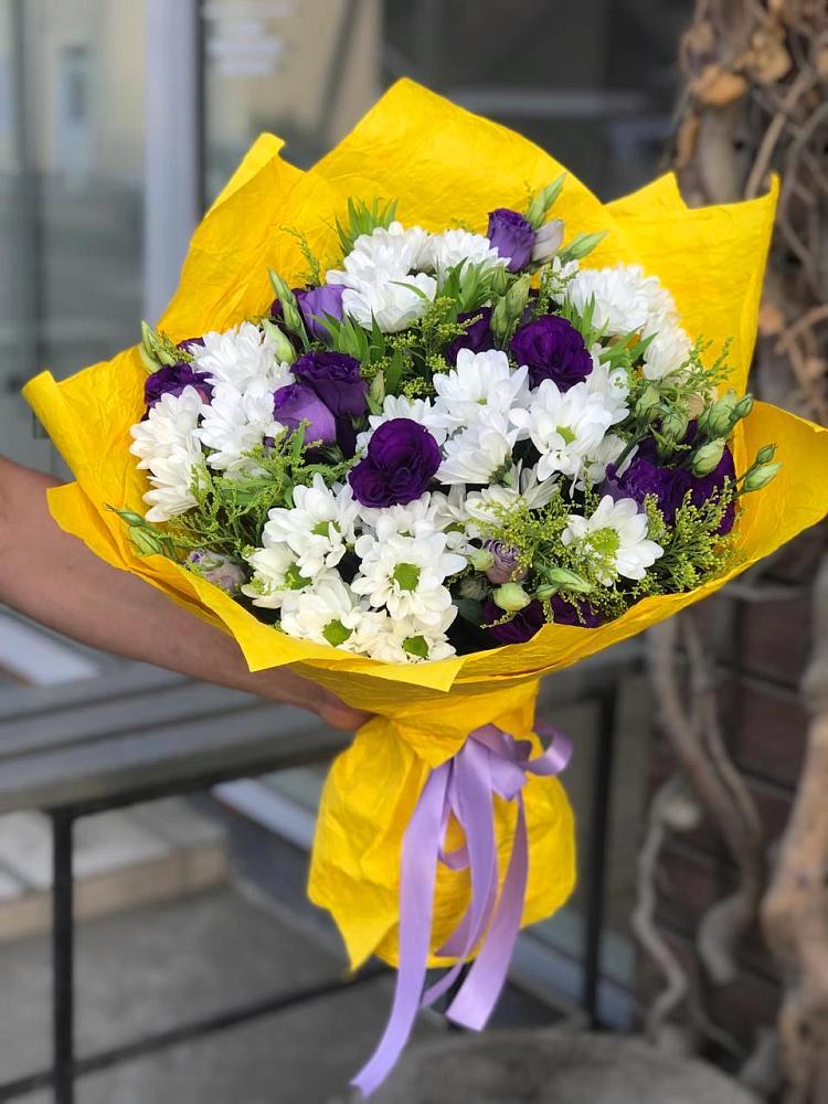 Букет цветов из: Ирисы, Хризантемы и Ромашки в Атагае