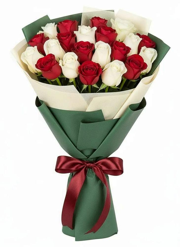 Букет Микс из красных и белых роз в Атагае