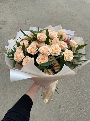 Букет Кремовые розы Латте в Атагае