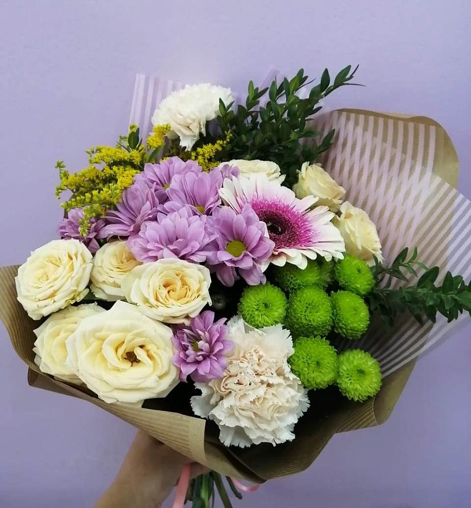 Букет цветов из: Хризантемы, Розы, Гвоздики и Герберы в Атагае