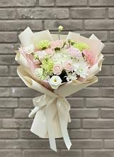 Букет цветов из:  Гвоздики, Розы, Лизиантусы и Хризантемы #REPLACE_PRED# Атагае