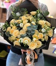 Букет птица счастья в Атагае Букет цветов из: Розы и Лизиантусы в Атагае