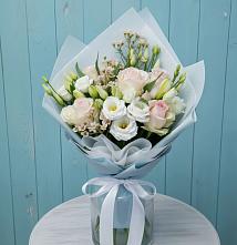 Букет цветов из:  Розы и Лизиантусы #REPLACE_PRED# Атагае