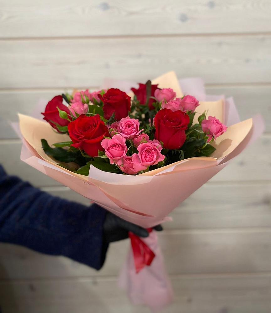 Букет цветов из: Розы в Атагае