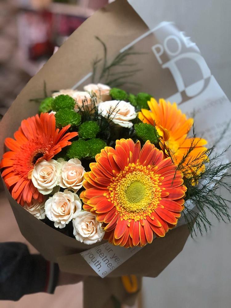 Букет цветов из: Герберы, Хризантемы и Розы в Атагае